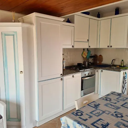 In Con Ampia Terrazza Di 27m2 度假居